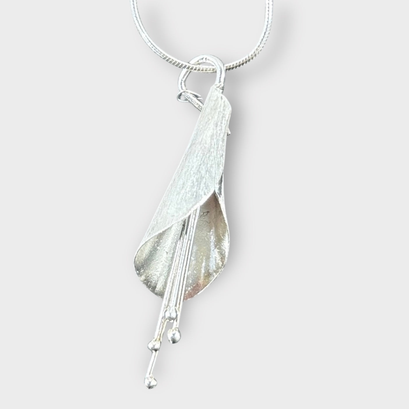 Pendant / Lily / 925 Sterling Silver