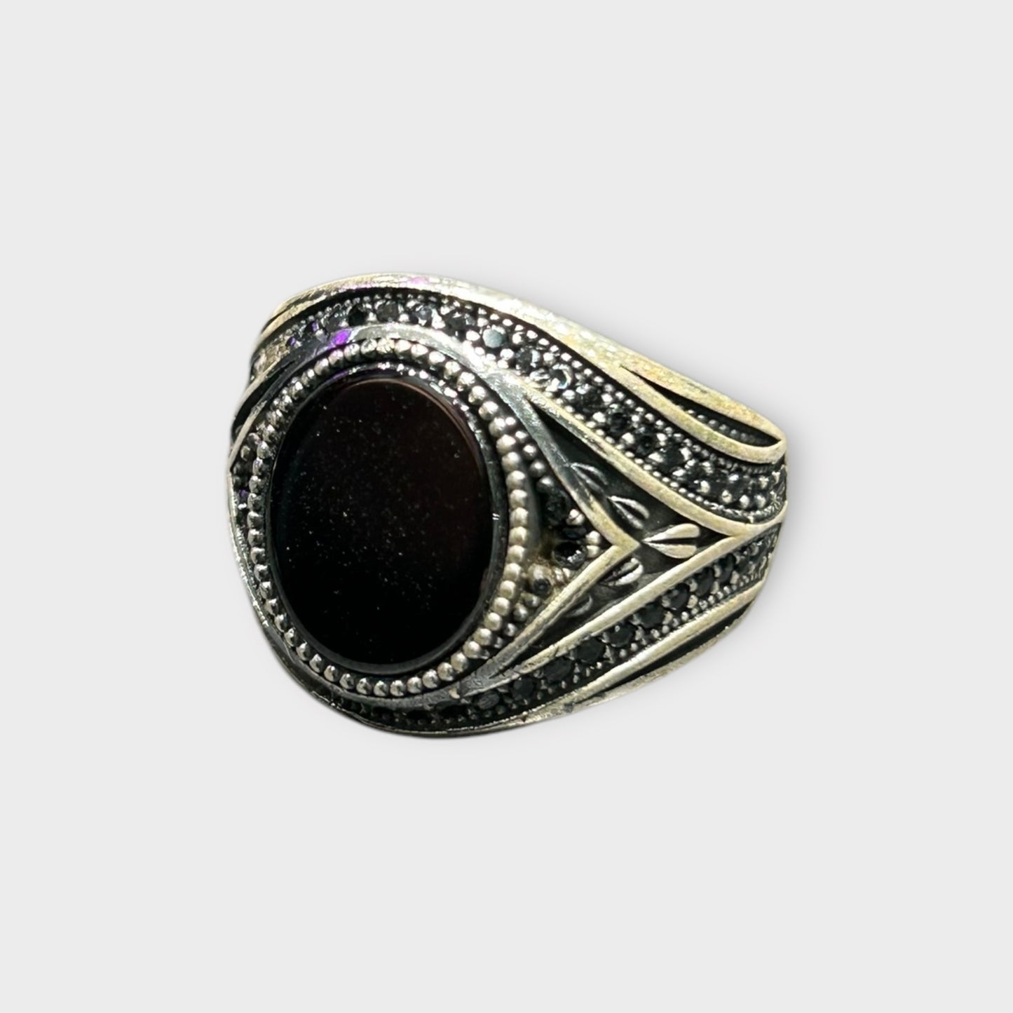 Ring / Onyx / 925 Sterling Silver