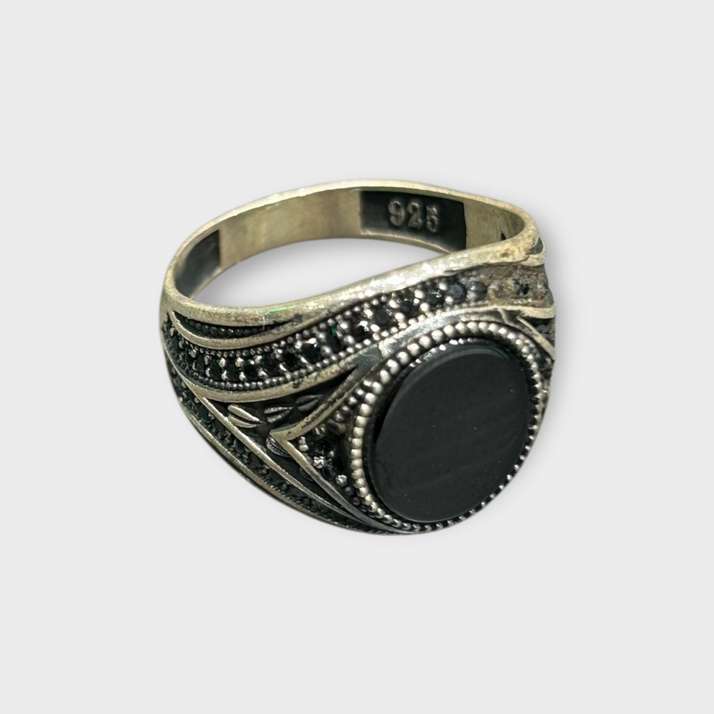 Ring / Onyx / 925 Sterling Silver