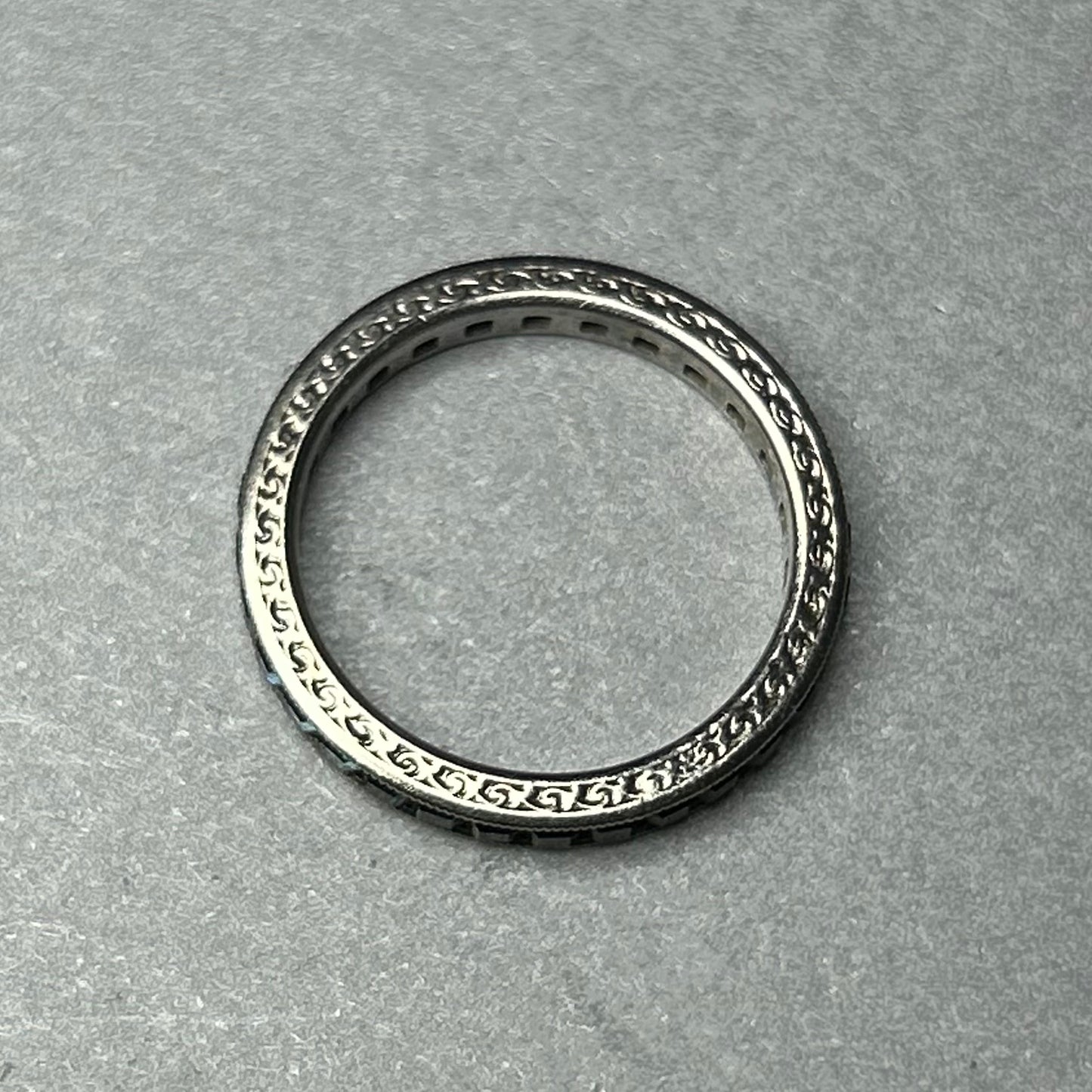 Ring aus 935 Silber mit Saphiren Memory Ring