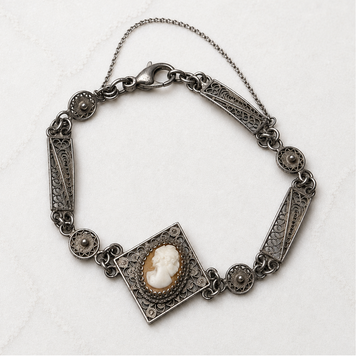 Vintage Silberarmband mit Kamee
