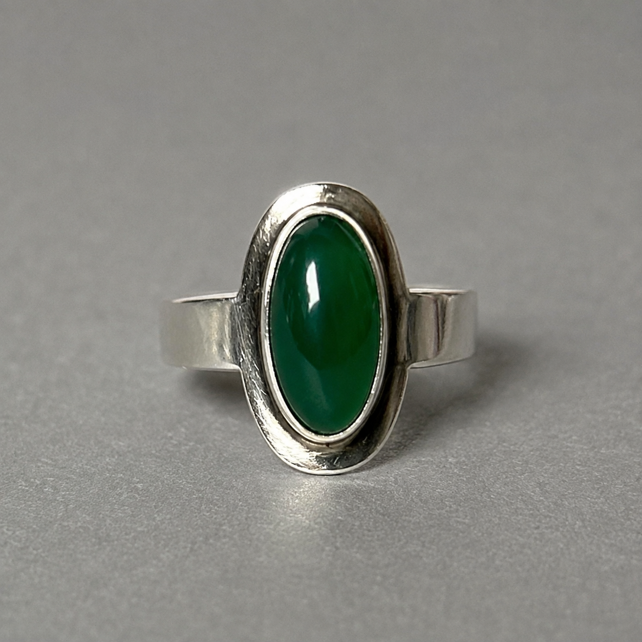 Ring aus 925 Silber mit natürlichem Chrysopras