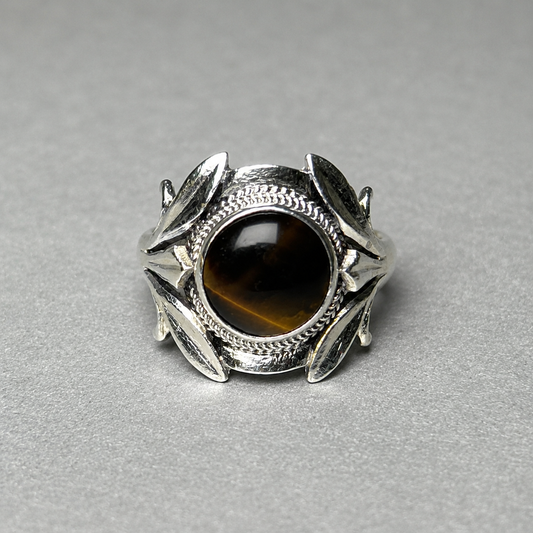 Ring aus 925 Silber mit Tigerauge