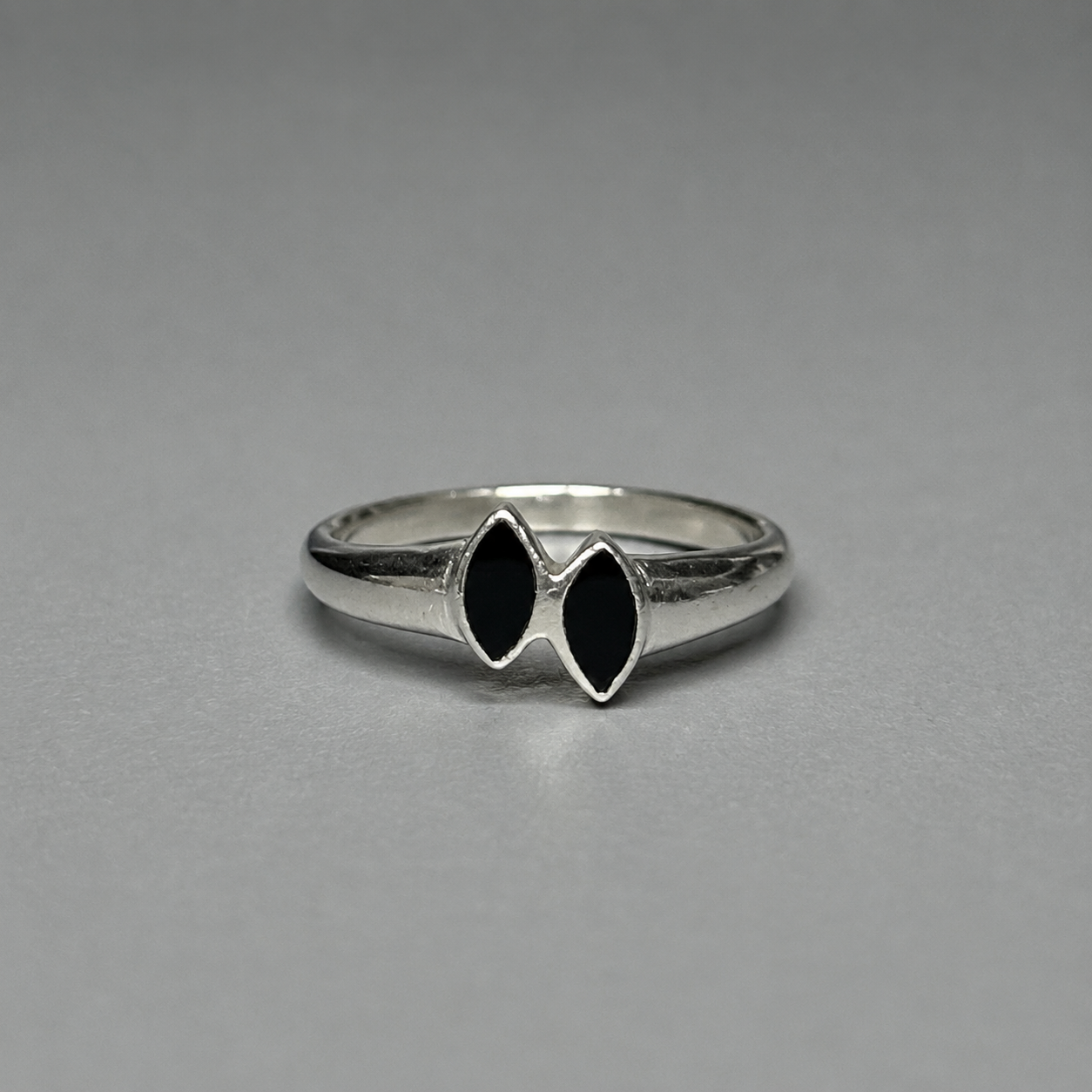 Ring aus 925 Silber mit Onyx