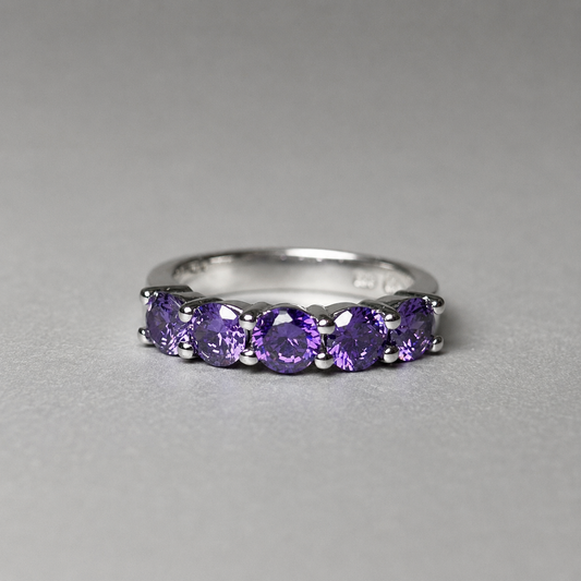 Ring aus 925 Silber mit Amethysten