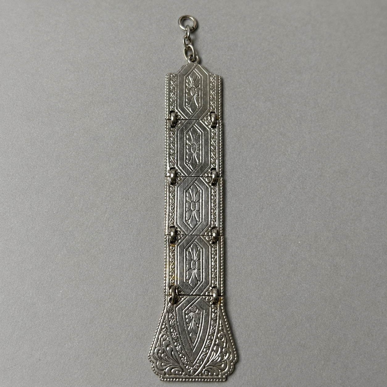 Anhänger im Art-Déco-Stil aus Silber 800