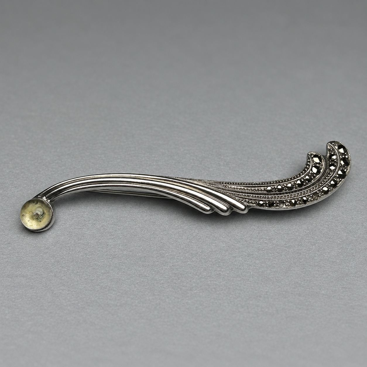 Art-Déco Brosche aus 935 Silber mit Markasiten