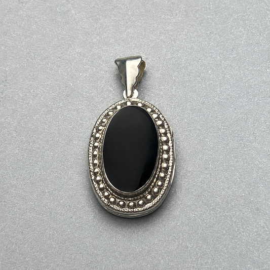 Medaillon-Anhänger aus 925 Silber mit Onyx