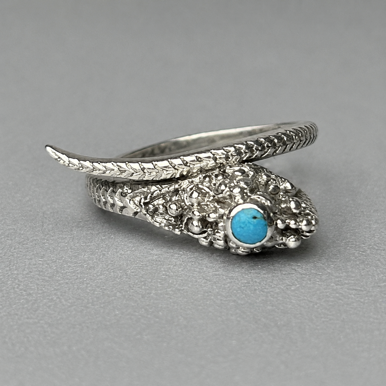 Ring mit Schlange aus 925 Silber mit natürlichem Türkis