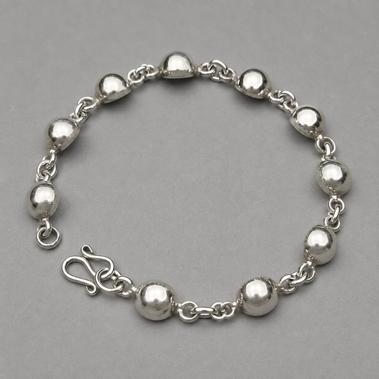 Armband mit Halbkugel-Elementen aus 925 Silber