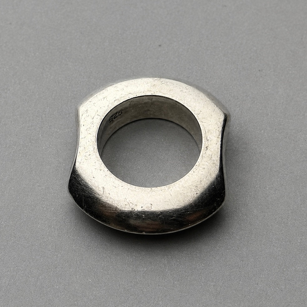 Ring aus 925 Silber – Modernes Design