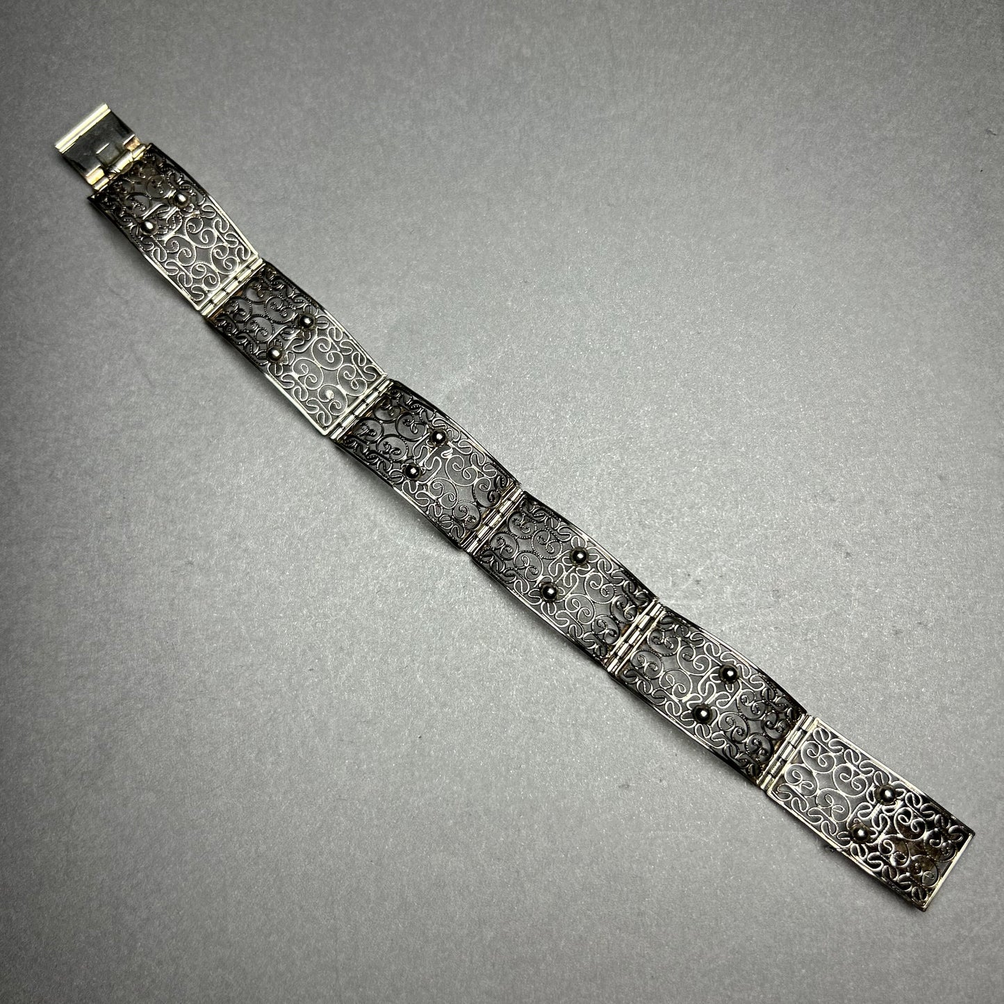 Filigranarmband aus 835 Silber