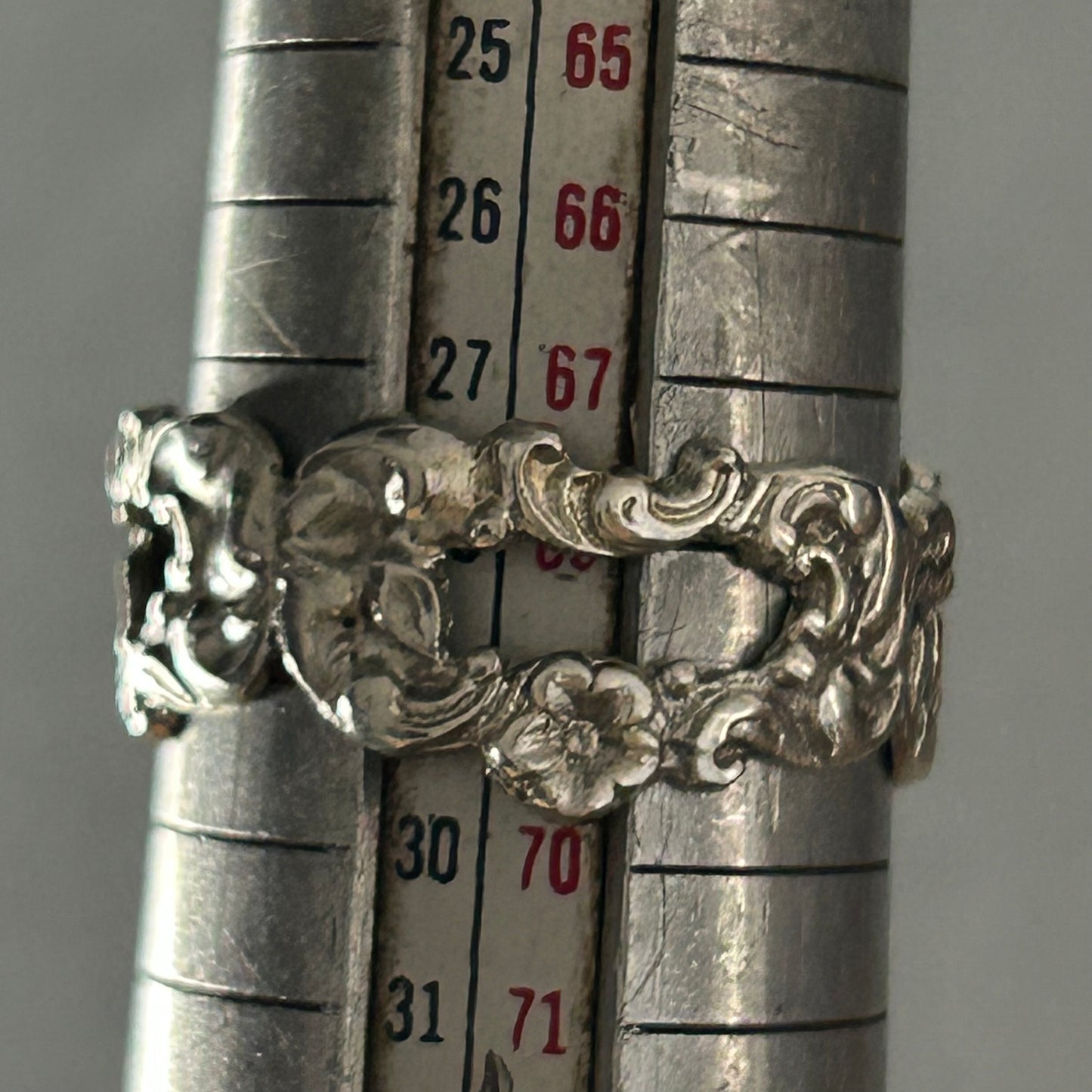 Ring mit Ornament 925 Silber mit floralem Muster
