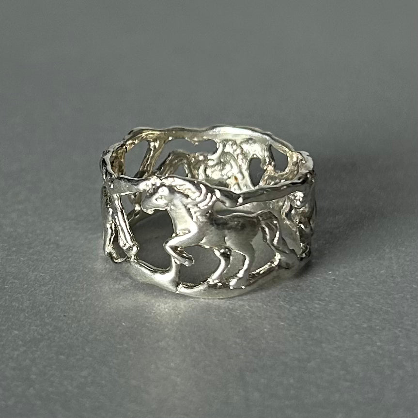Ring mit Pferden aus 925 Sterling Silber