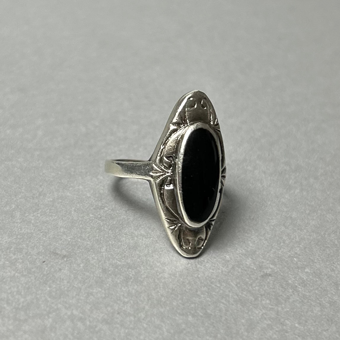Ring aus 925 Silber mit Onyx