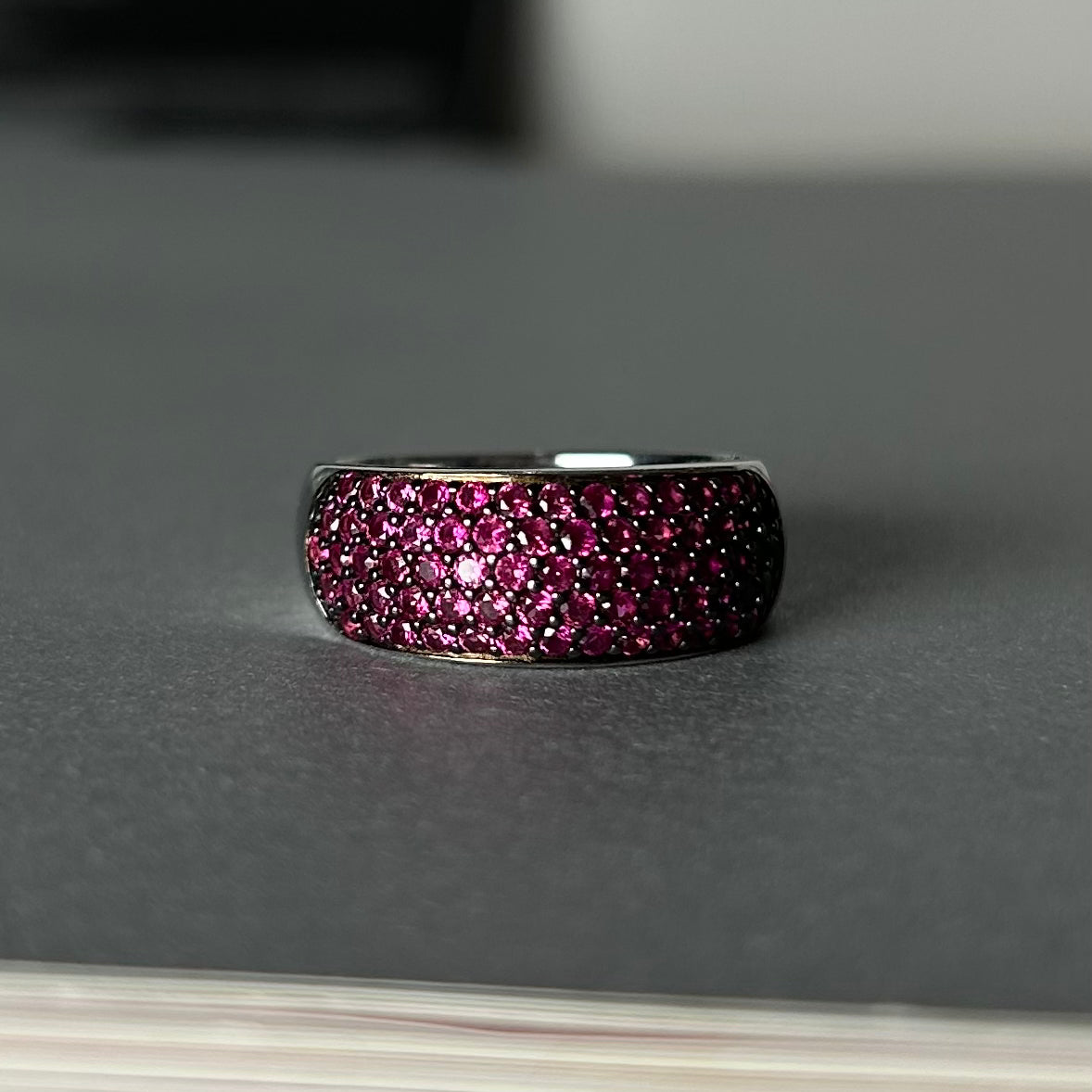 Ring aus 925 Silber mit pinken Zirkonia