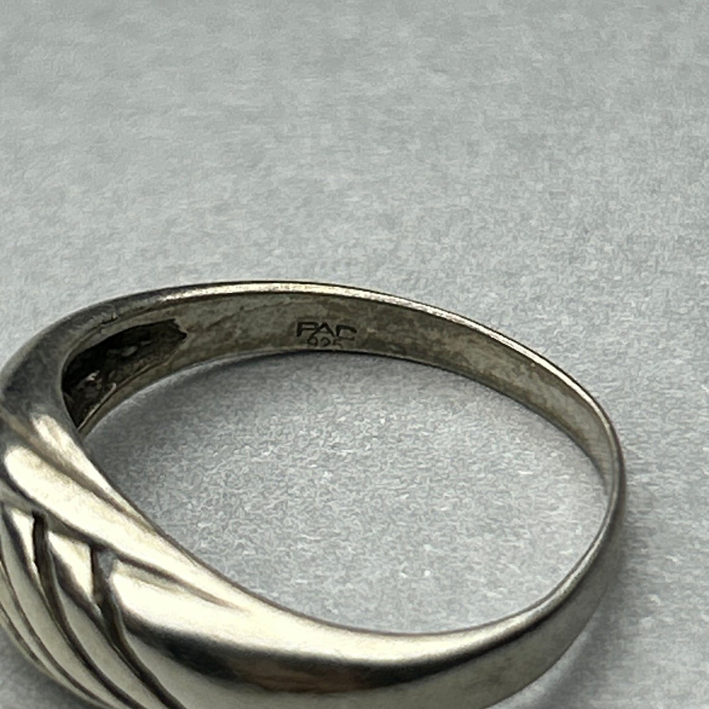 Ring aus 925 Silber Gedrehtes Design