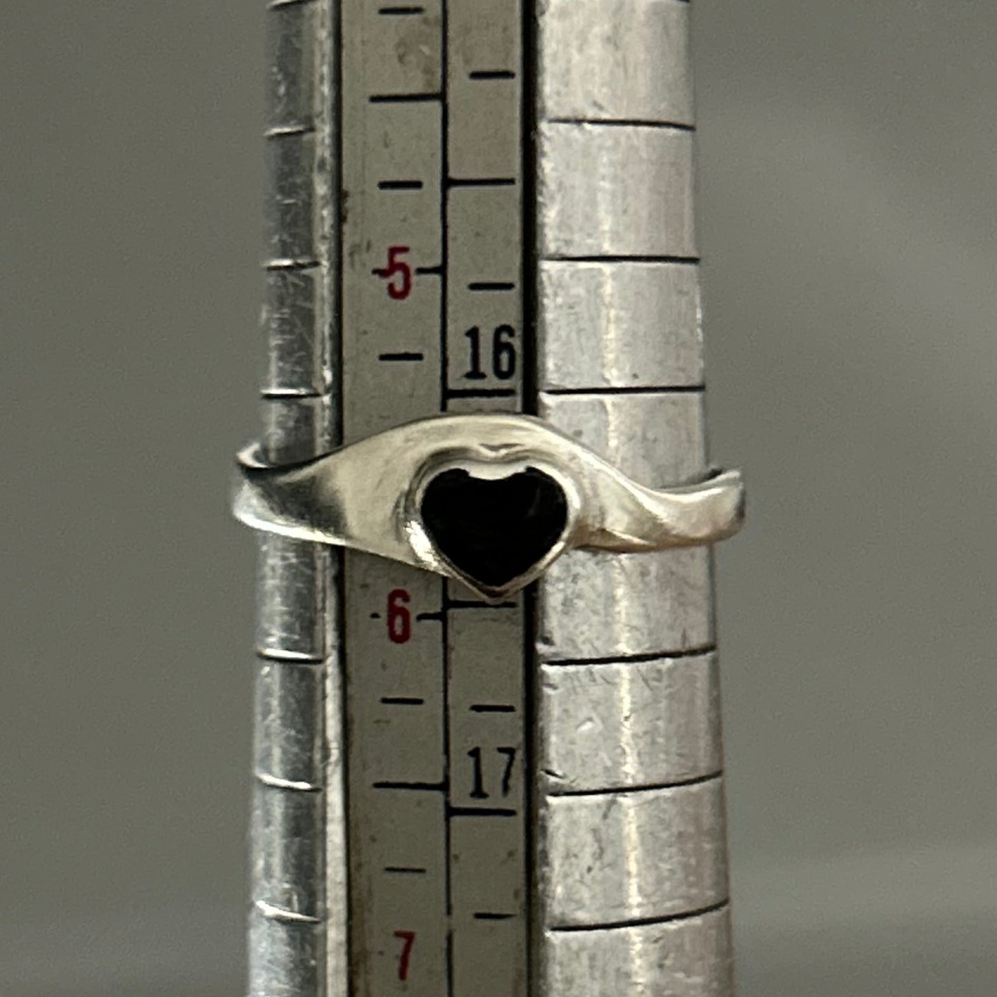 Ring aus 925 Silber mit  Herz Onyx