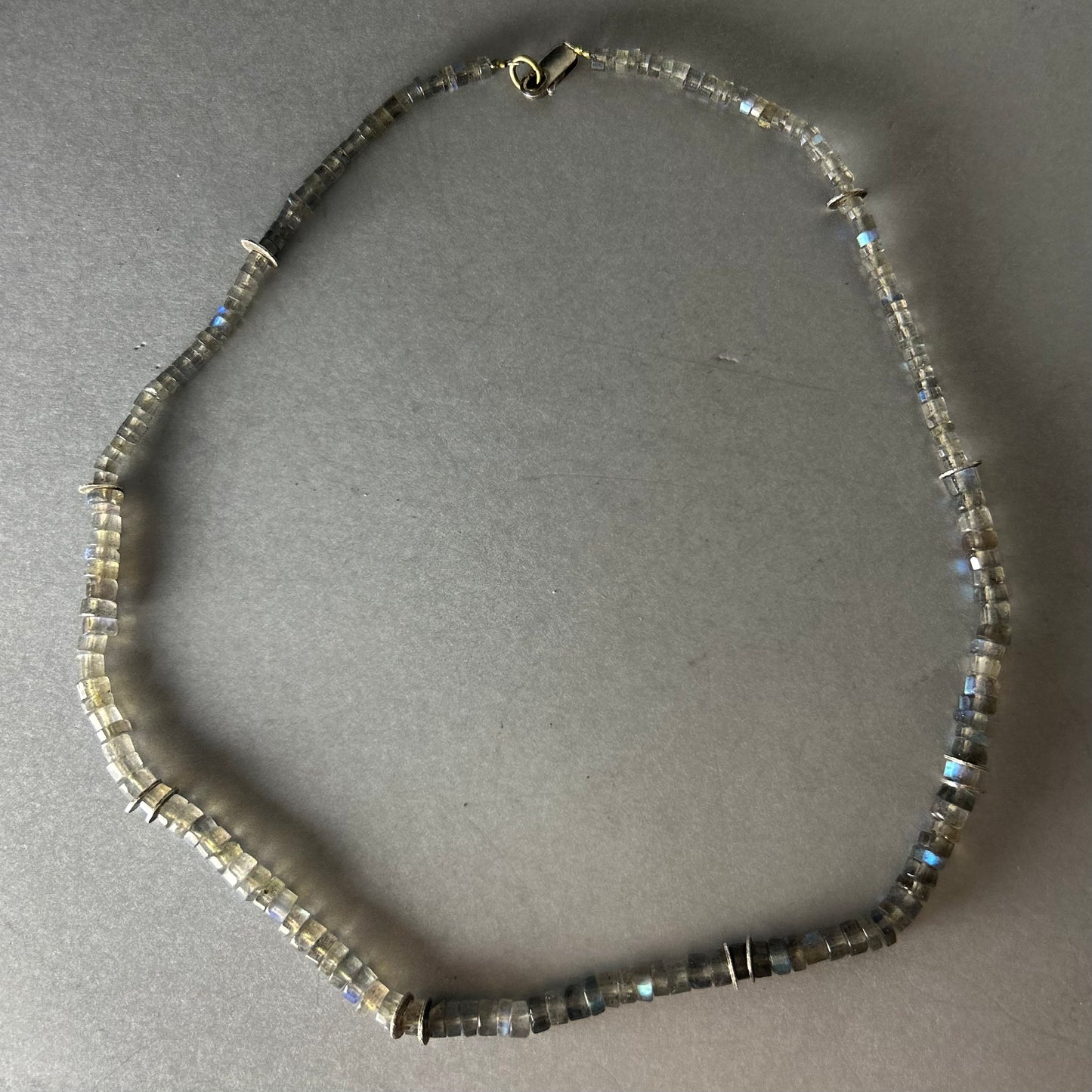 Mondsteinkette mit Labradorit aus 925 Silber