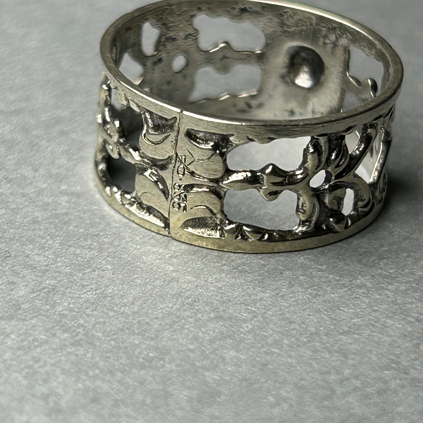 Ring mit Rosen aus 835 Silber