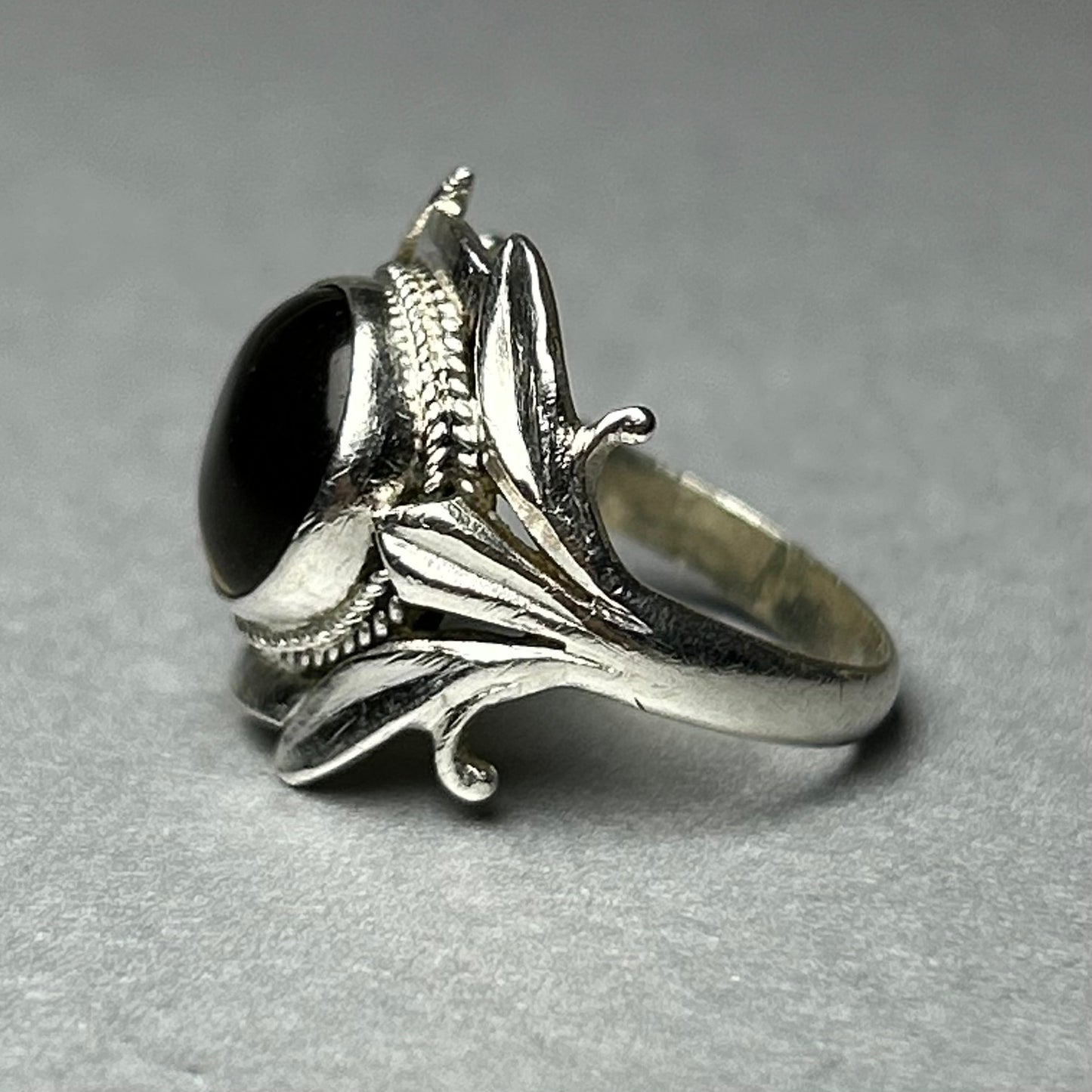 Ring aus 925 Silber mit Tigerauge