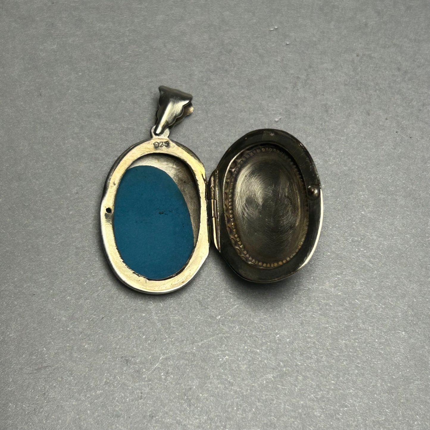 Medaillon-Anhänger aus 925 Silber mit Onyx