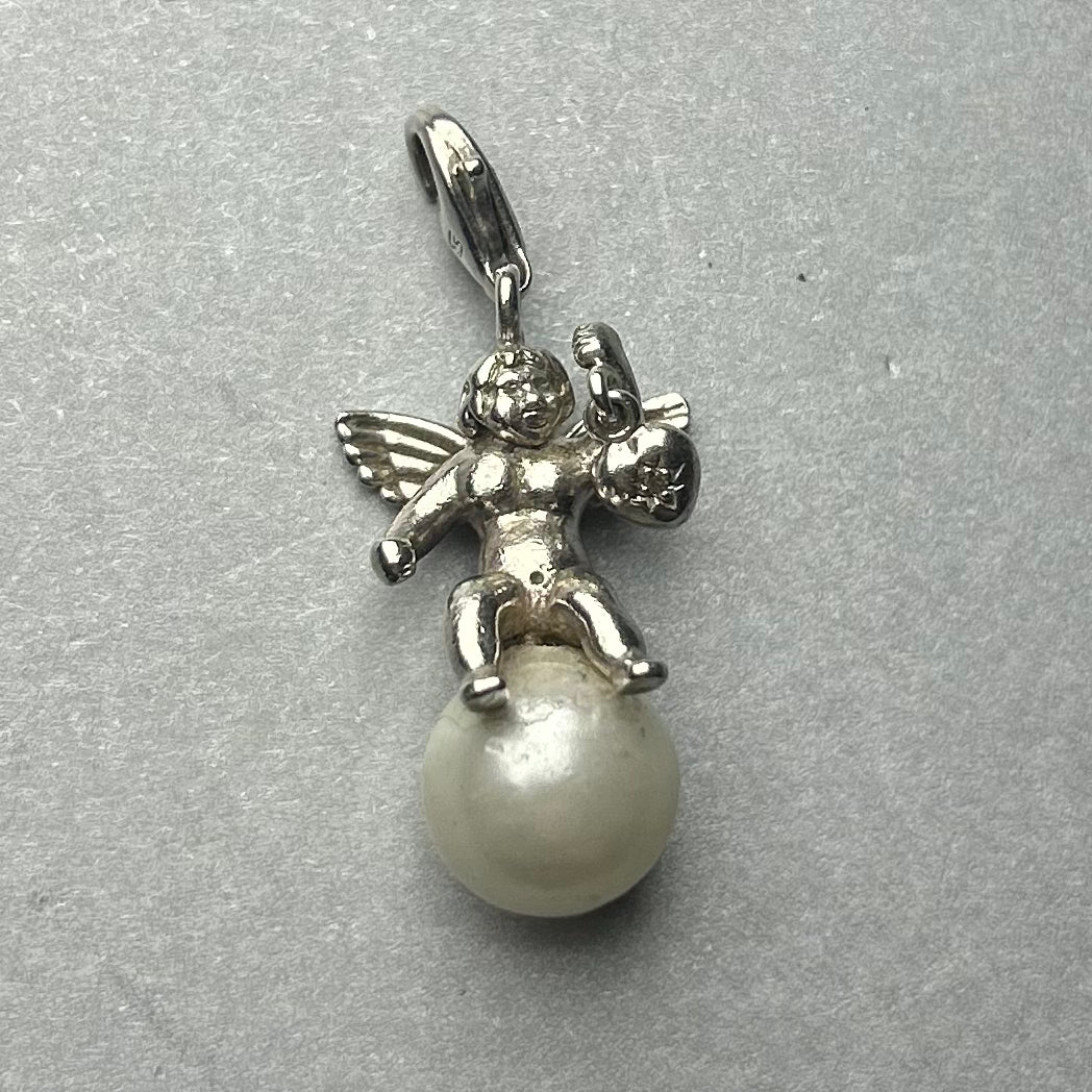 Engel-Anhänger aus 925 Silber mit Perle