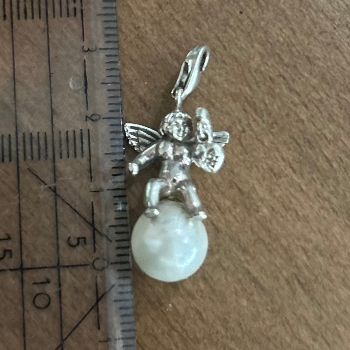 Engel-Anhänger aus 925 Silber mit Perle