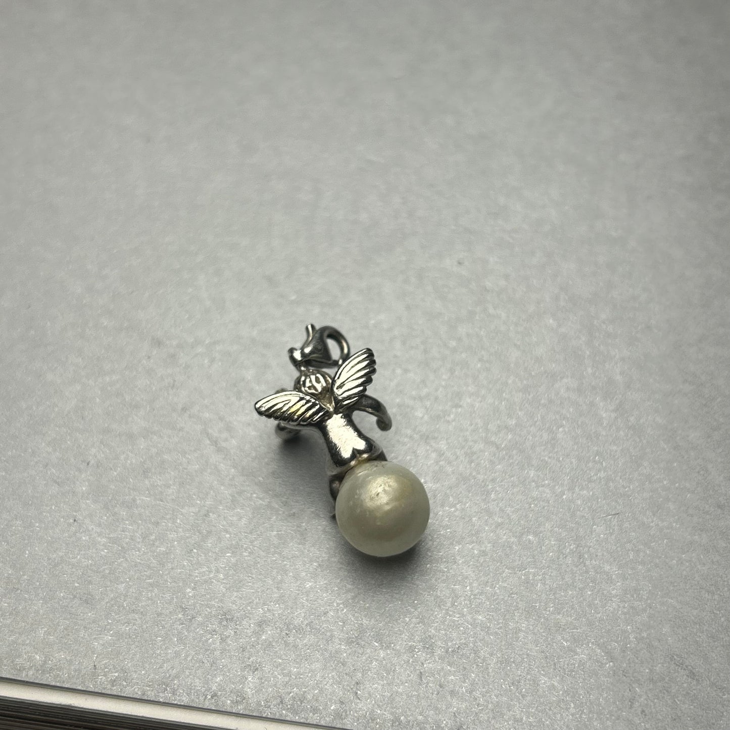 Engel-Anhänger aus 925 Silber mit Perle