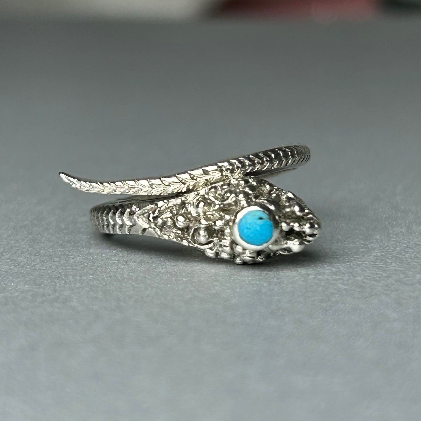 Ring mit Schlange aus 925 Silber mit natürlichem Türkis