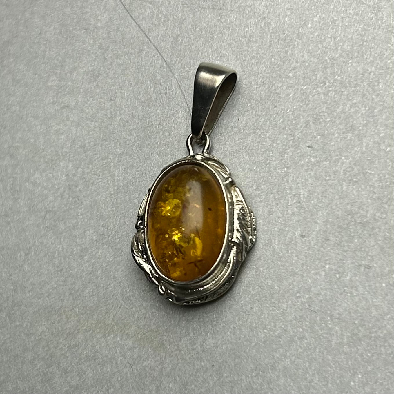 Anhänger aus 925 Silber mit echtem Bernstein