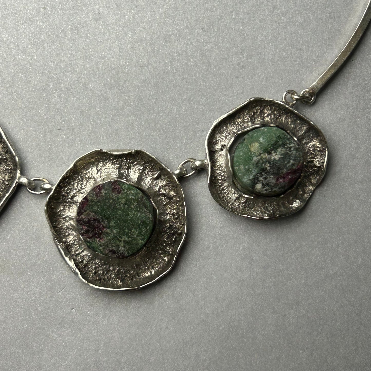 Kette Collier aus 925 Silber mit Rubin-Zoisit
